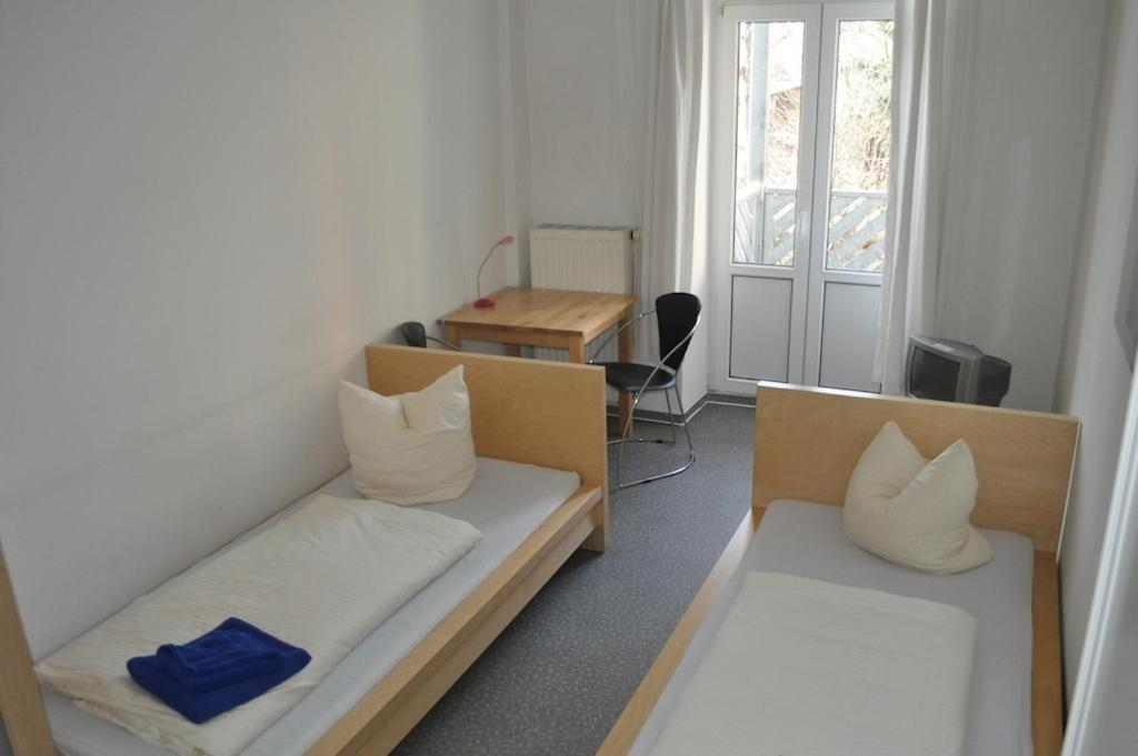 A Bed Privatzimmer Dresden - Nichtraucherpension ห้อง รูปภาพ